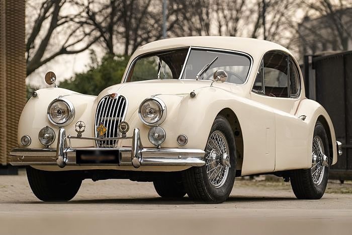 Jaguar - XK 140 FHC SE - 1955 Jaguar - XK 140 FHC SE - 1955