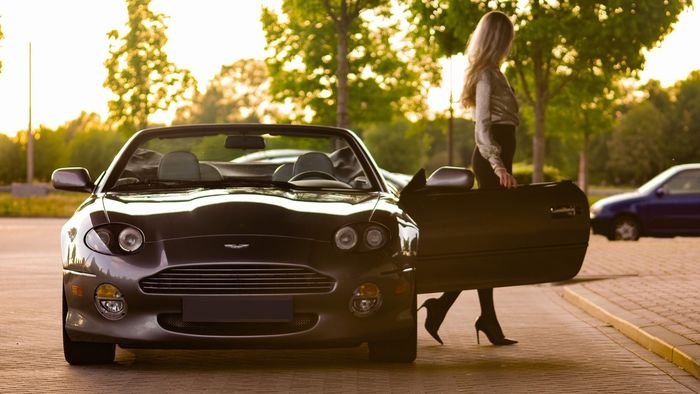 Aston Martin - DB7 VOLANTE 5.9 V12 VANTAGE Aston Martin - DB7 VOLANTE 5.9 V12 VANTAGE
