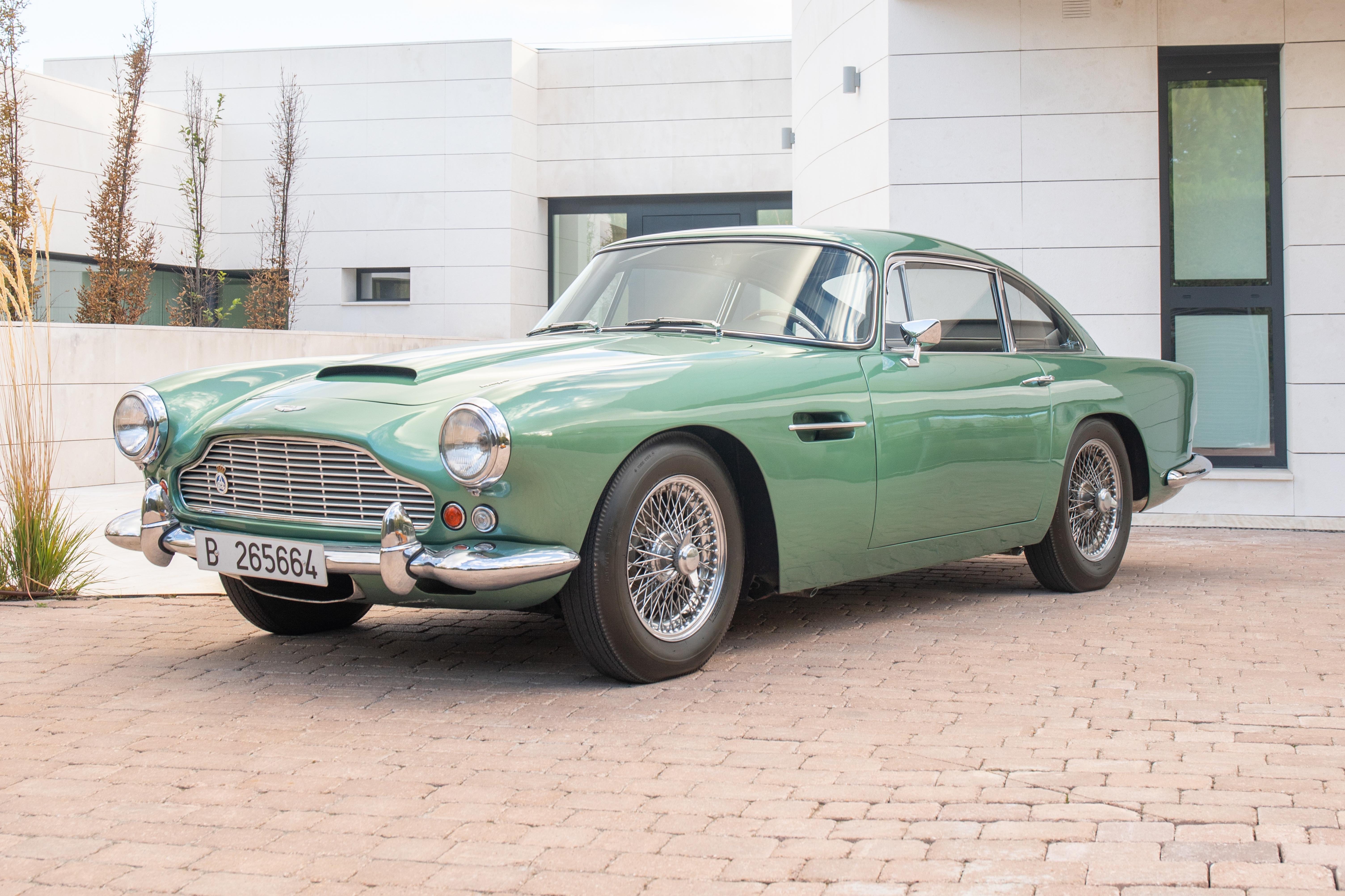Aston Martin - DB4 Series IV - 1961 Aston Martin - DB4 Series IV - 1961