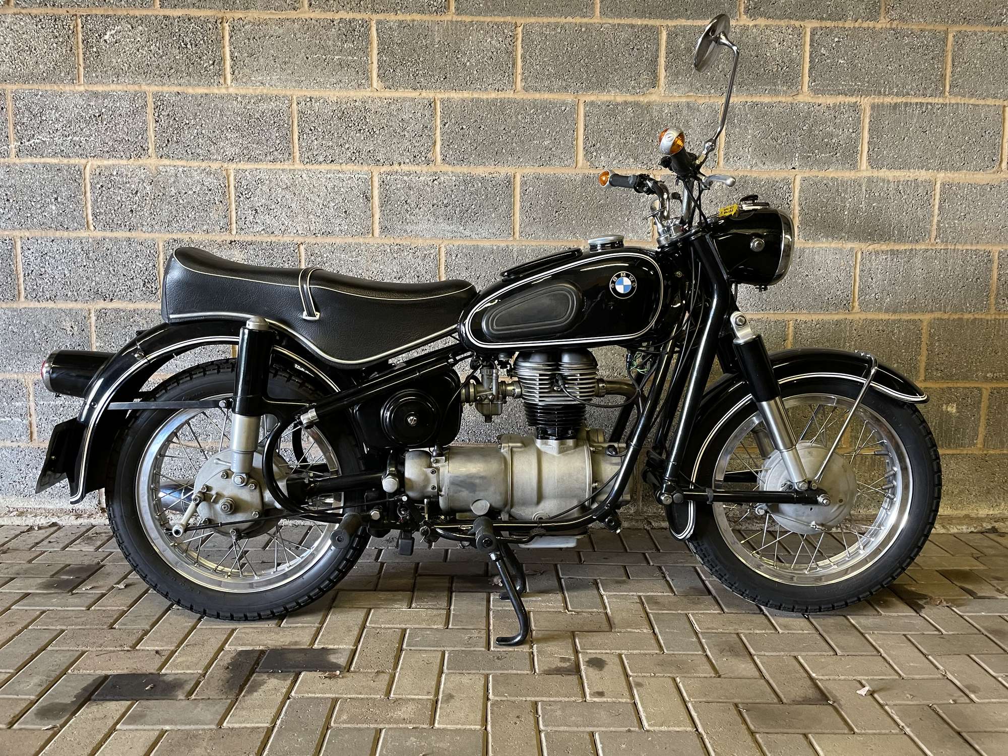 1964 Bmw R27