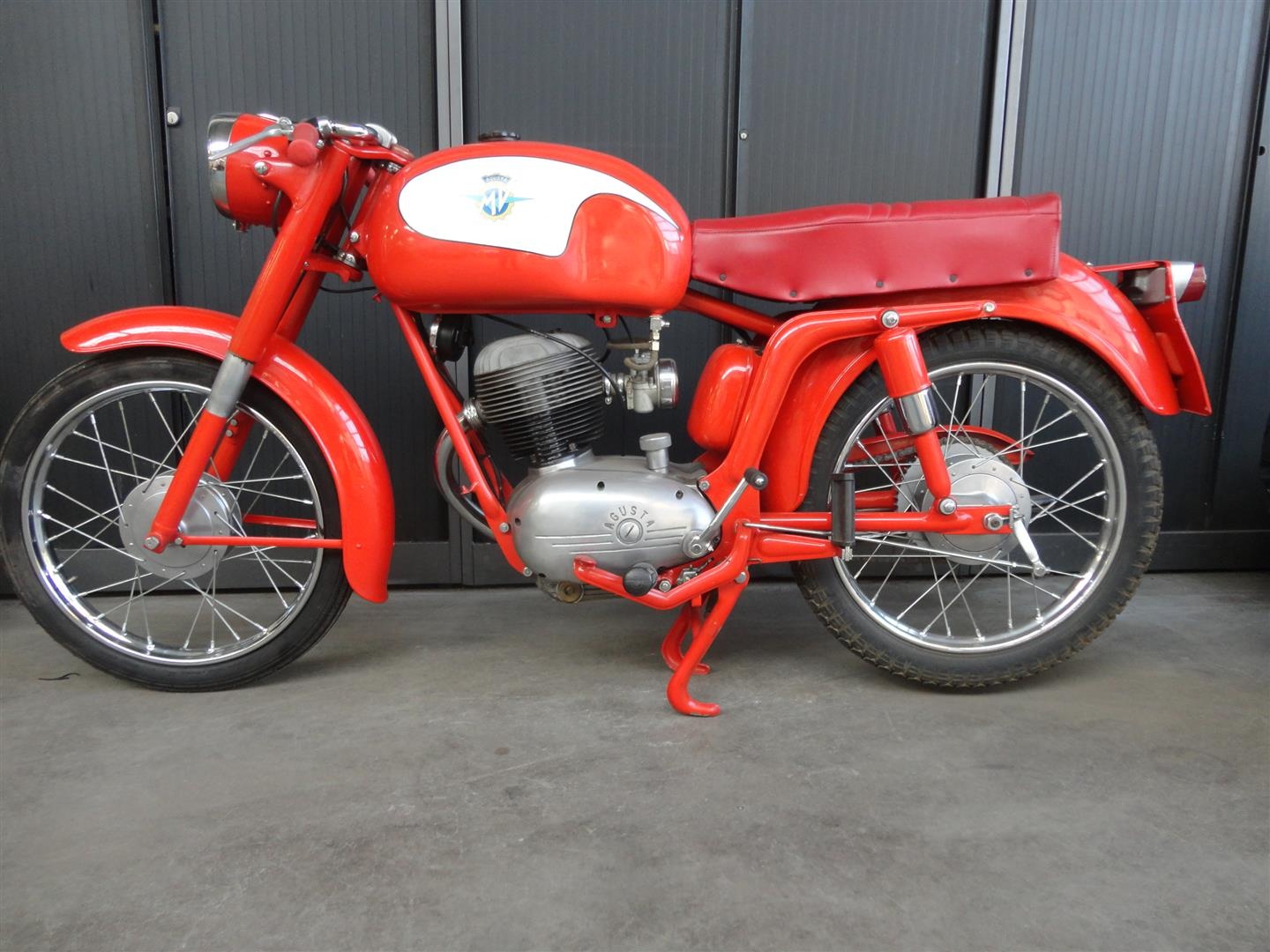 Lot 34  1955 MV Agusta 125 TRL