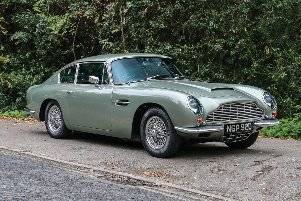 Spark Aston Martin DB6 ブリティッシュ・グリーン1965年 Spark Aston Martin DB6 ブリティッシュ・グリーン1965年