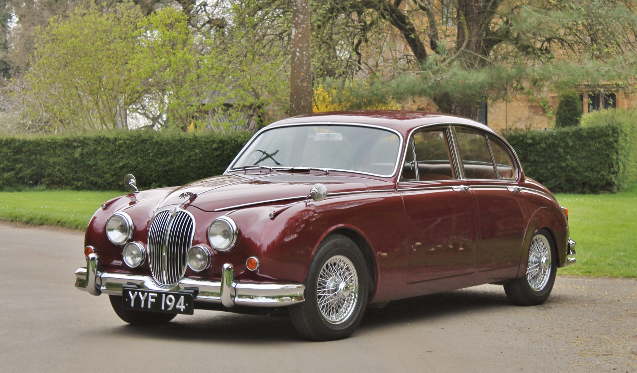 Jaguar MK IV
