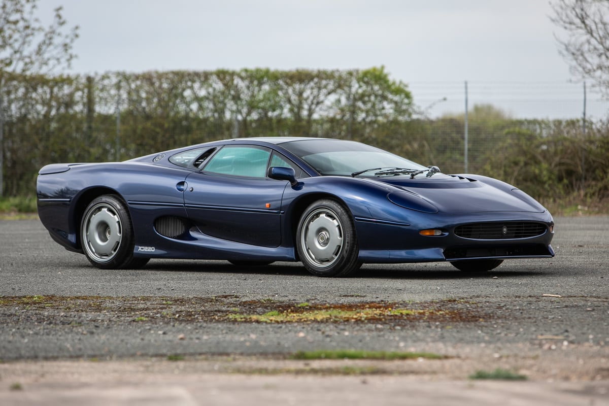 1995 Jaguar XJ220 | Classic Driver Market