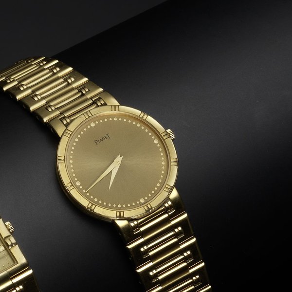- Piaget. An 18ct gold quartz bracelet watch | Classic Driver Market