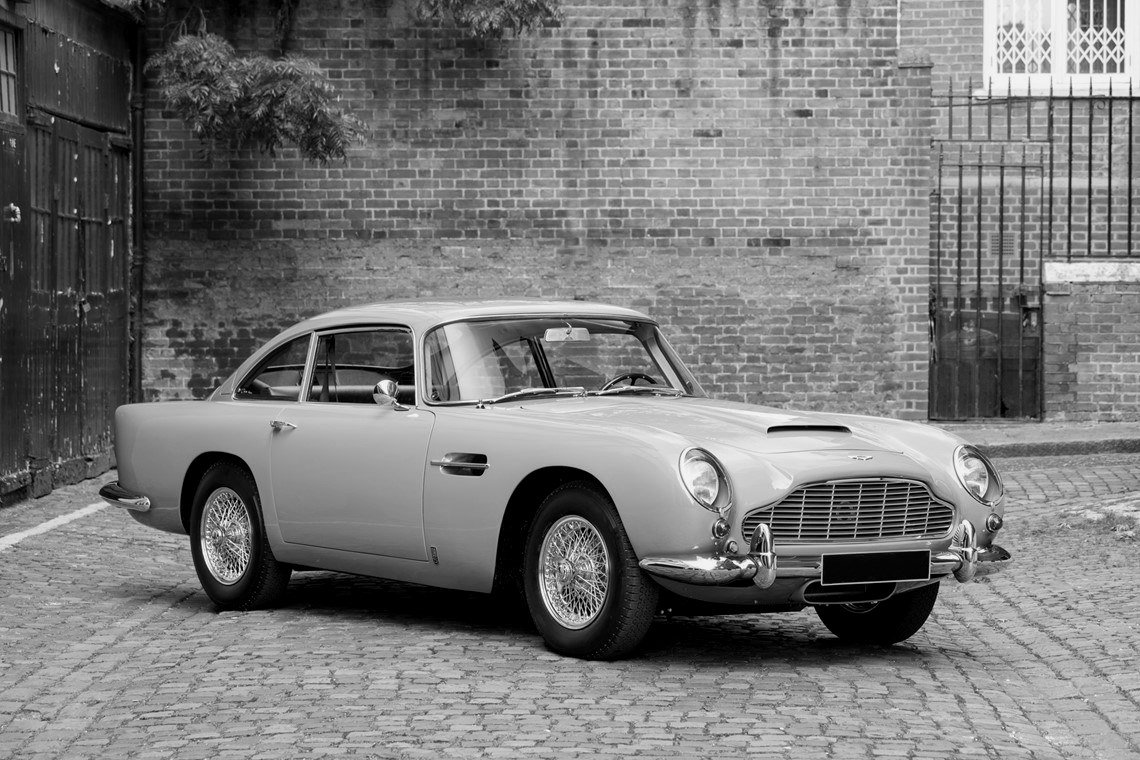 Aston Martin db5 авария