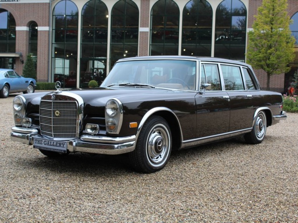 Mercedes Benz w100