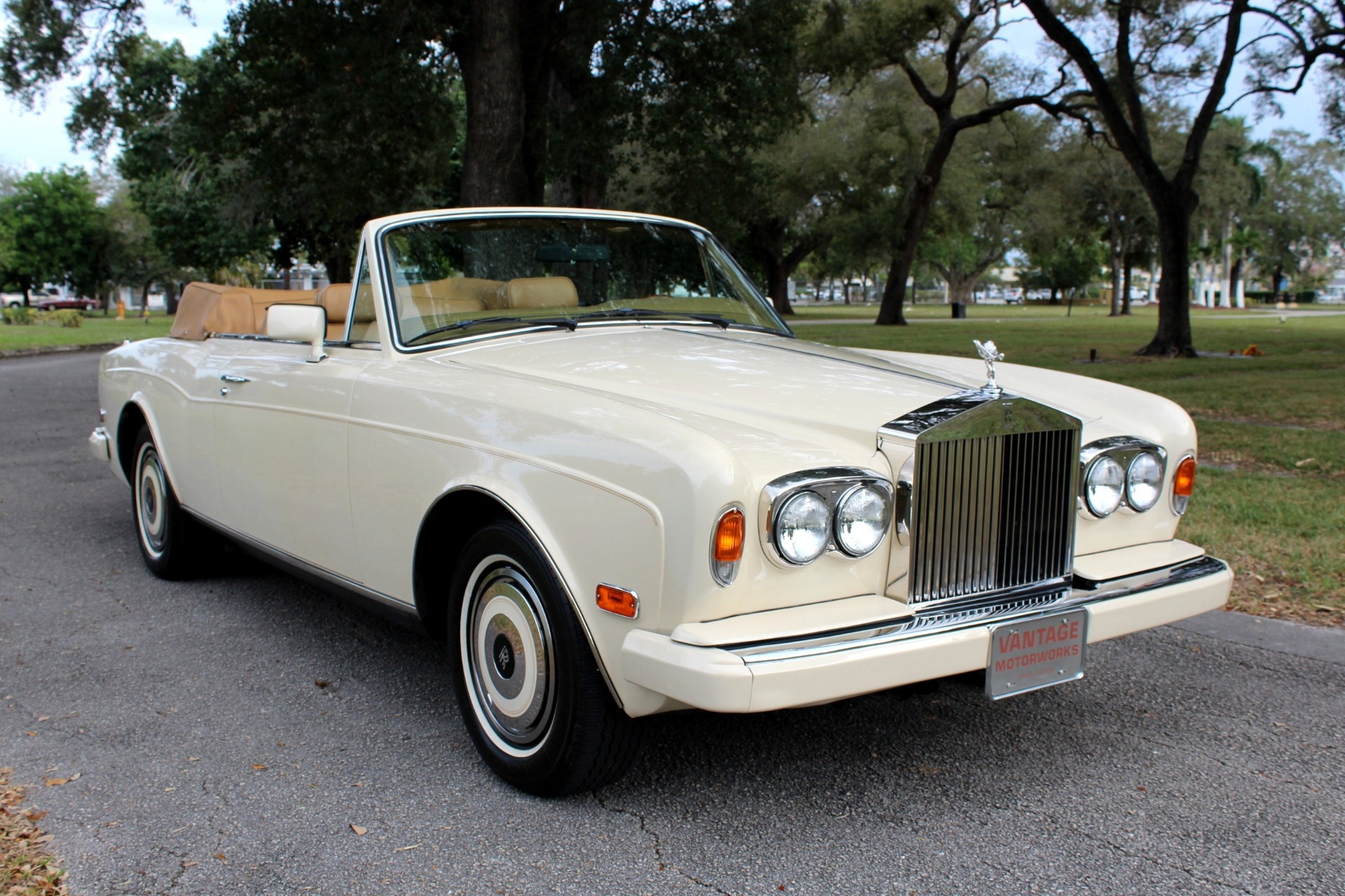 1988 RollsRoyce Corniche II for sale on BaT Auctions  sold for 41250 on  May 6 2021 Lot 47477  Bring a Trailer