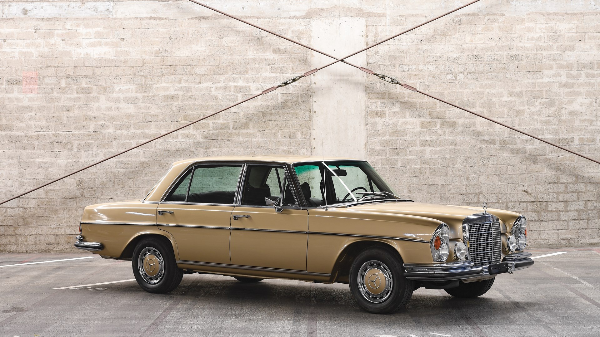 Mercedes Benz 300 sel 6 3 w109