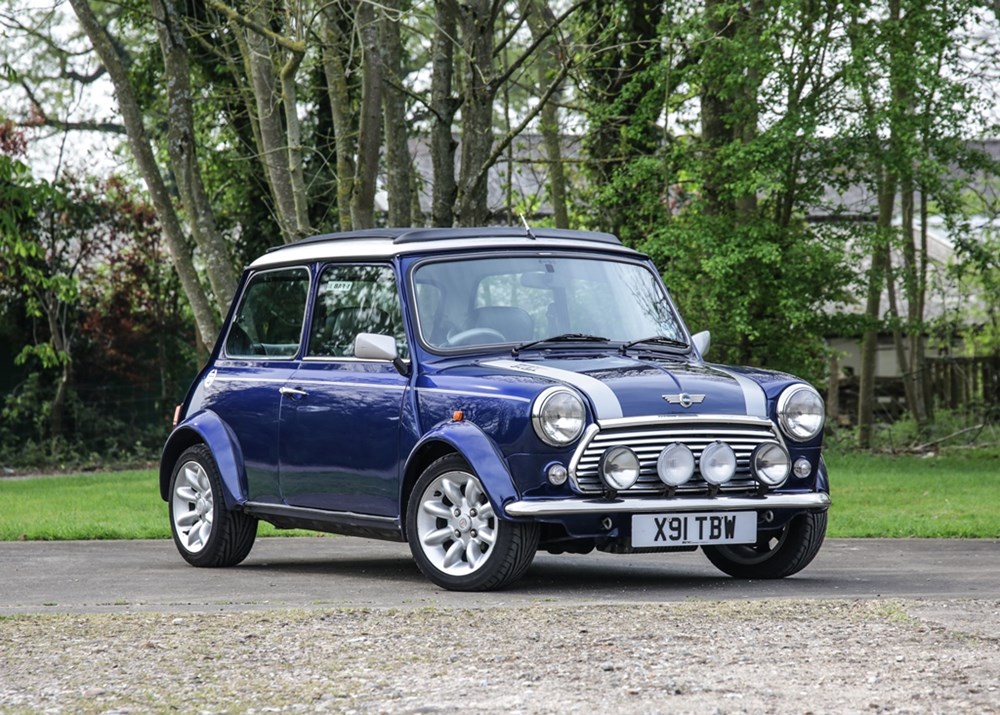 https://www.classicdriver.com/sites/default/files/cars_images/feed_658910/2000-rover-mini-cooper-sport-1.jpganchorcenterampmodecropampwidth1000
