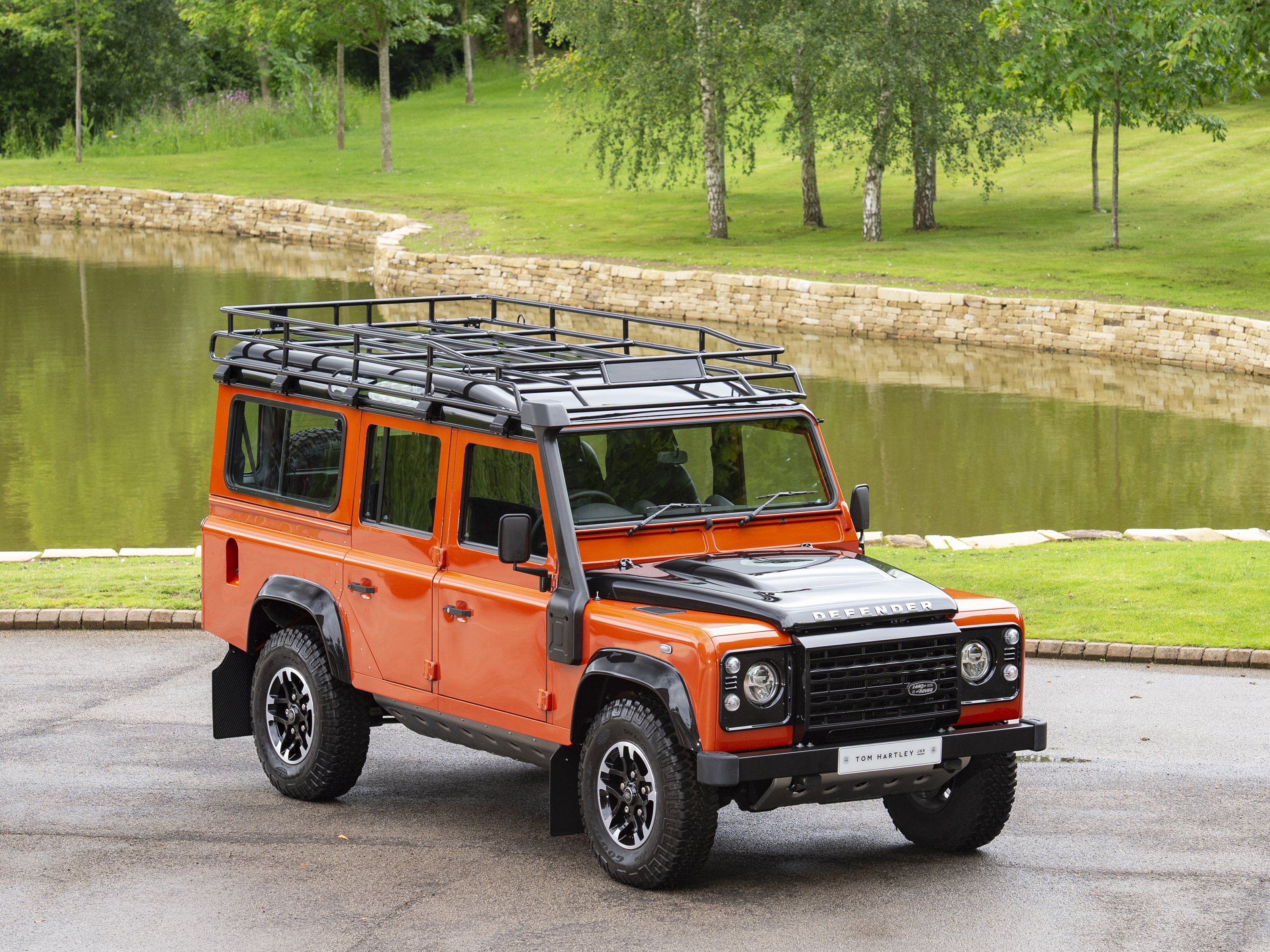 het doel Besmettelijke ziekte Lagere school 2016 Land Rover Defender - 110 Adventure | Classic Driver Market