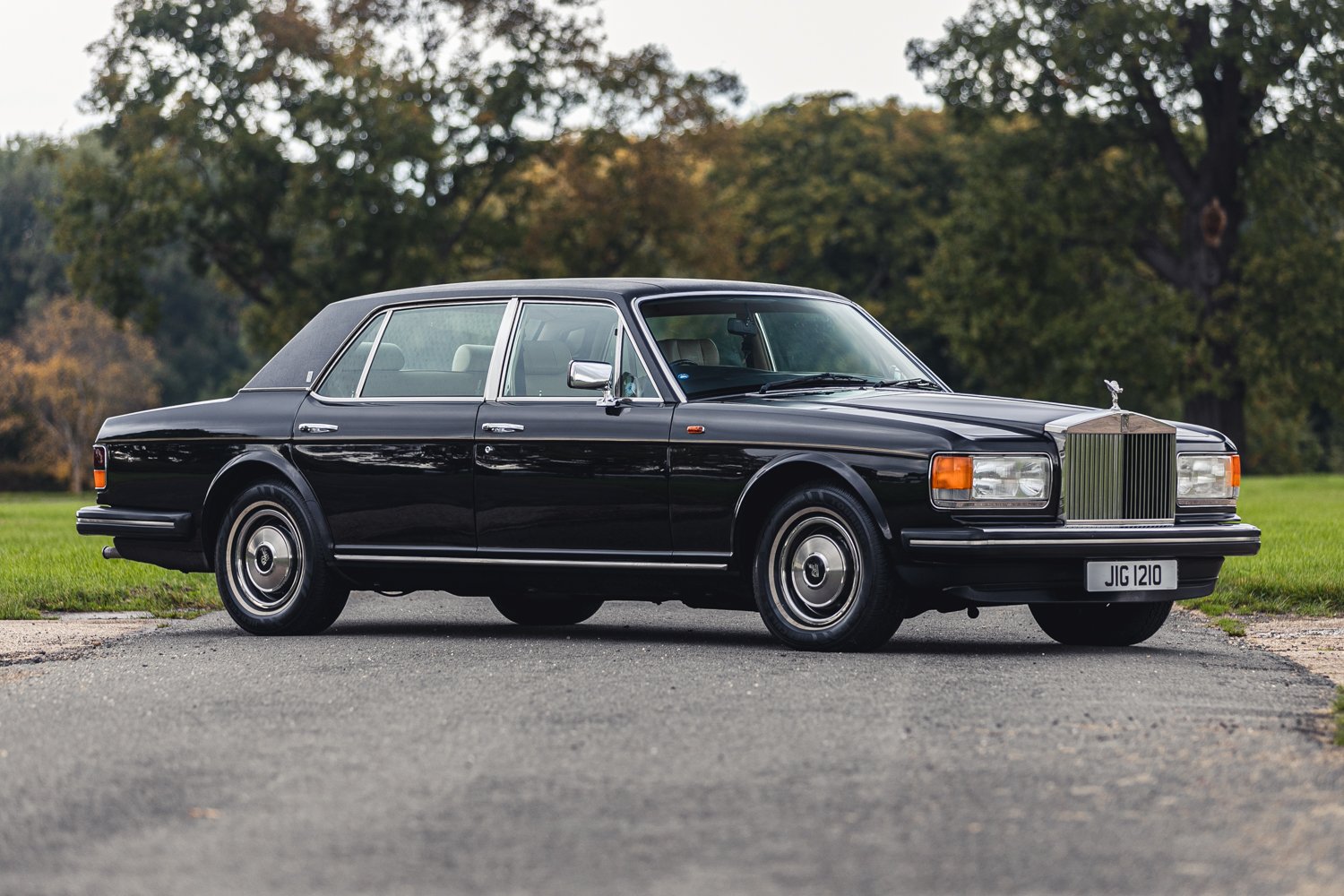 Pick of the Day 1982 RollsRoyce Silver Spur a supremeluxury bargain