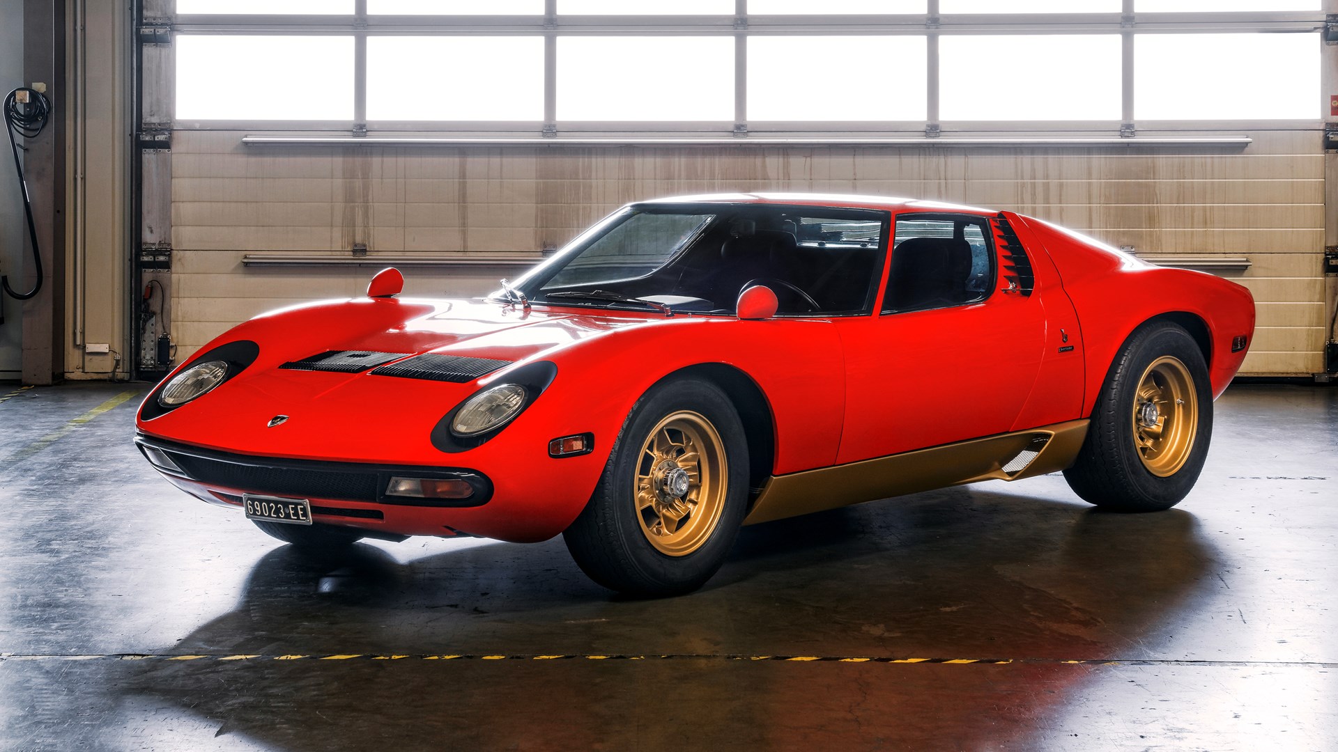 Lamborghini Miura p400 SV оранжевый