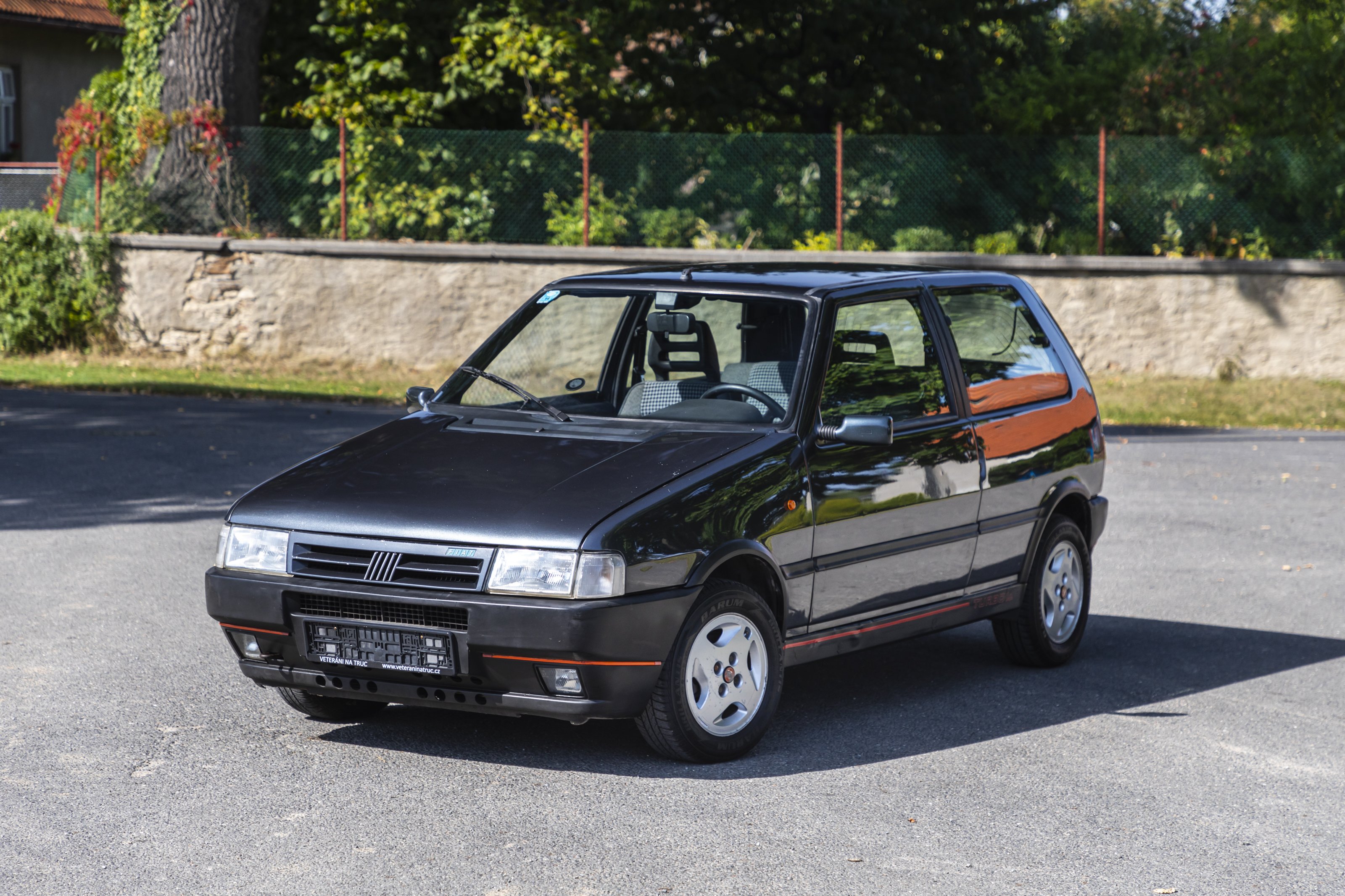 Fiat Uno II schwarz