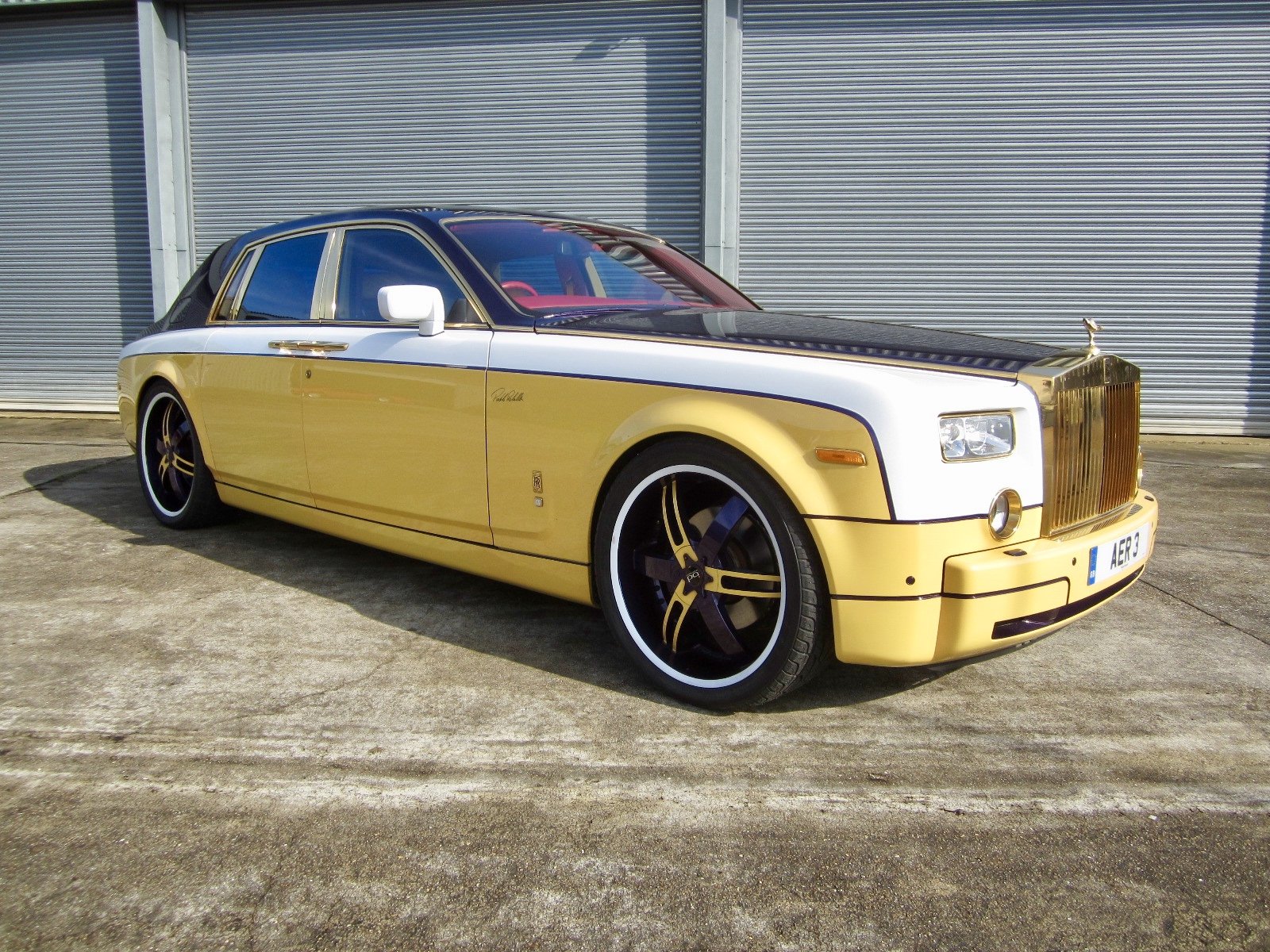 Chiếc RollsRoyce Phantom một thời đình đám của Khải Silk được rao bán
