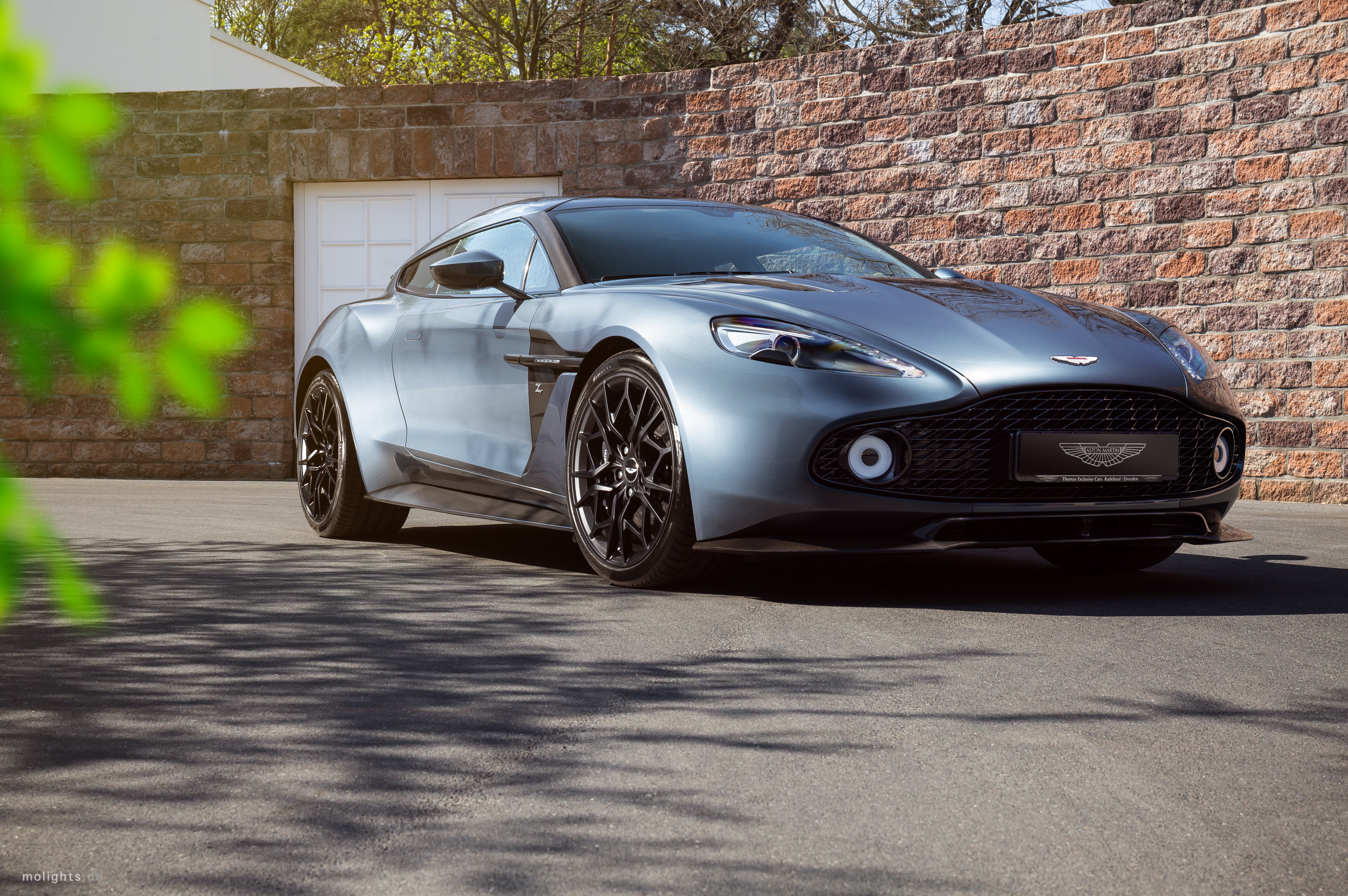 Aston Martin Vanquish 2018