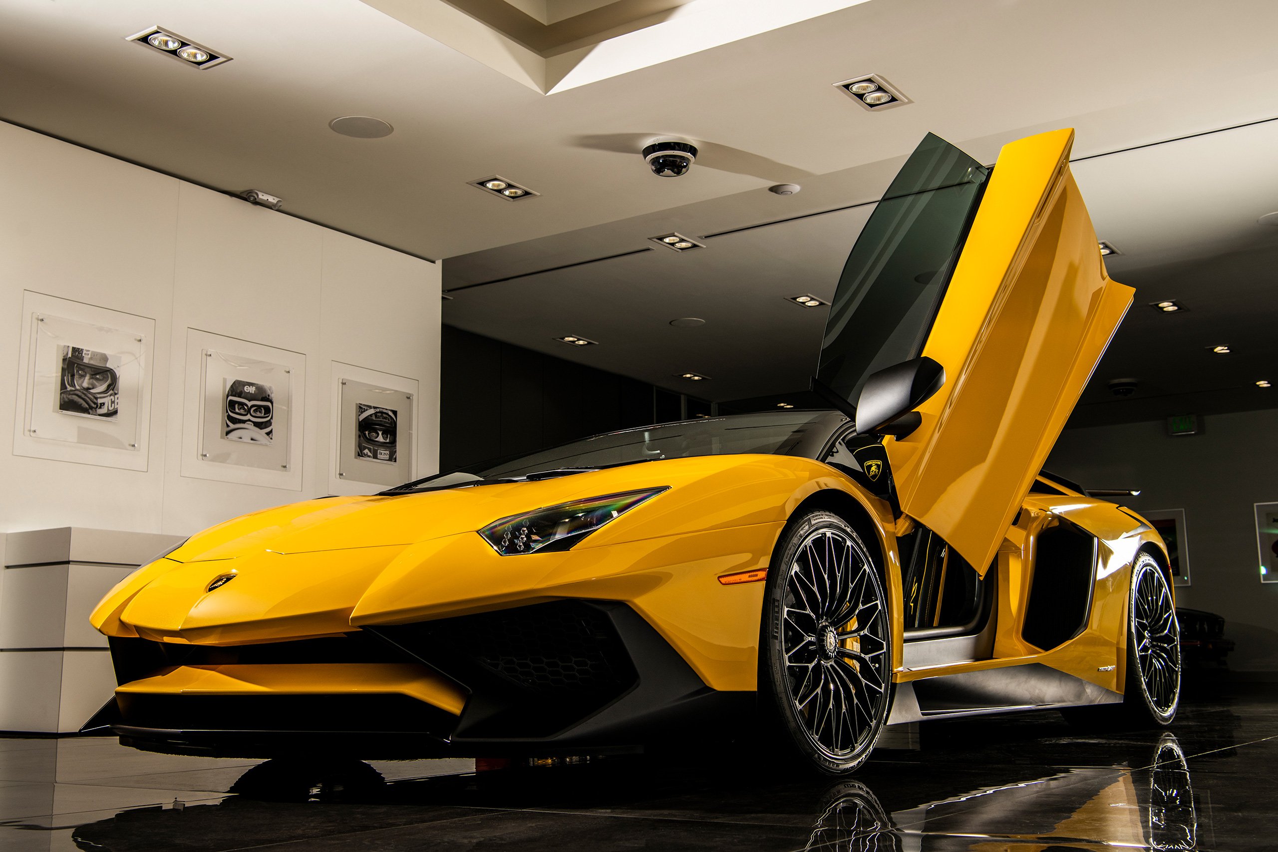 2017 Lamborghini Aventador - LP750-4 SV Roadster | Classic Driver Market