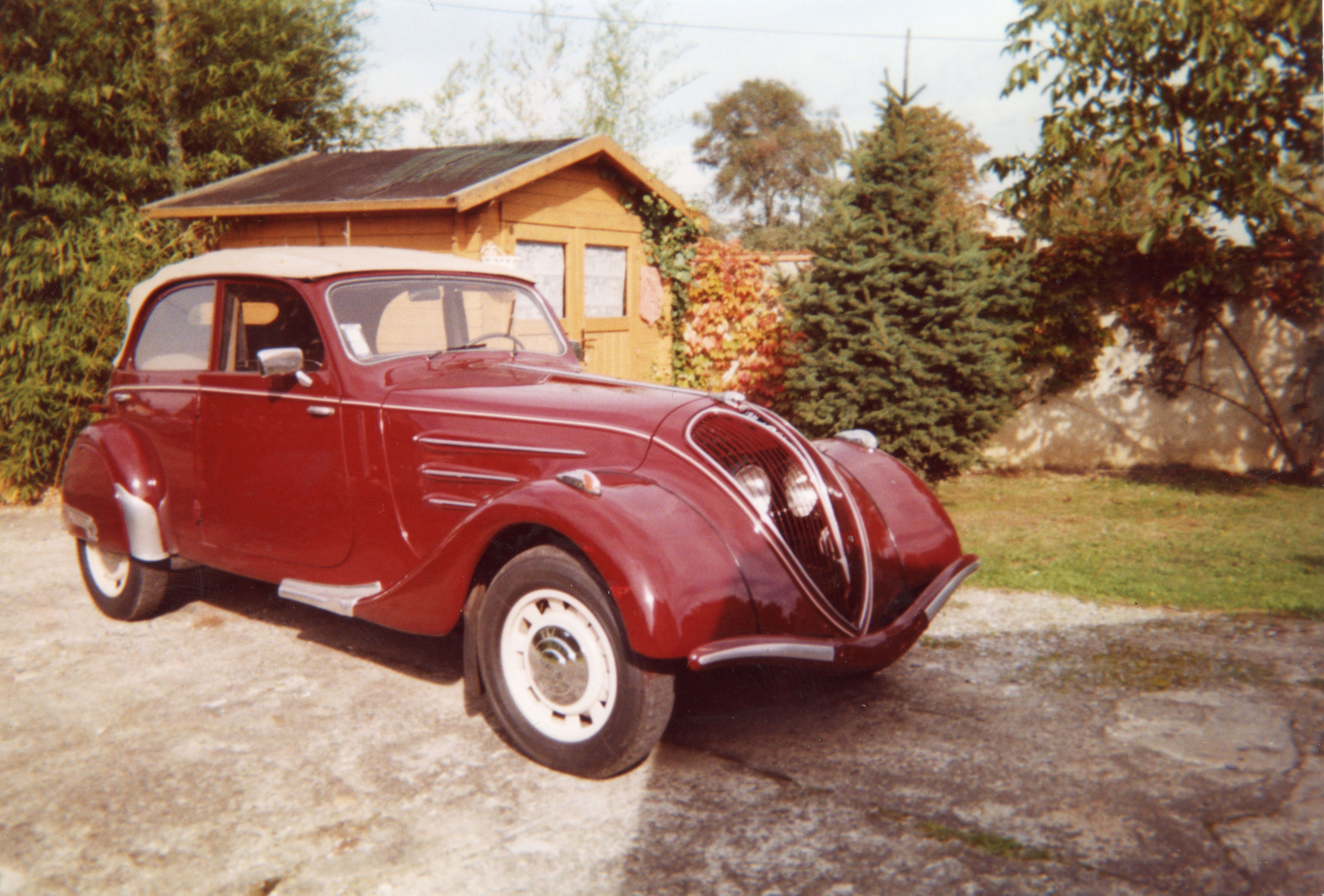 1939-peugeot-402-b-l-g-re-d-couvrable-classic-driver-market
