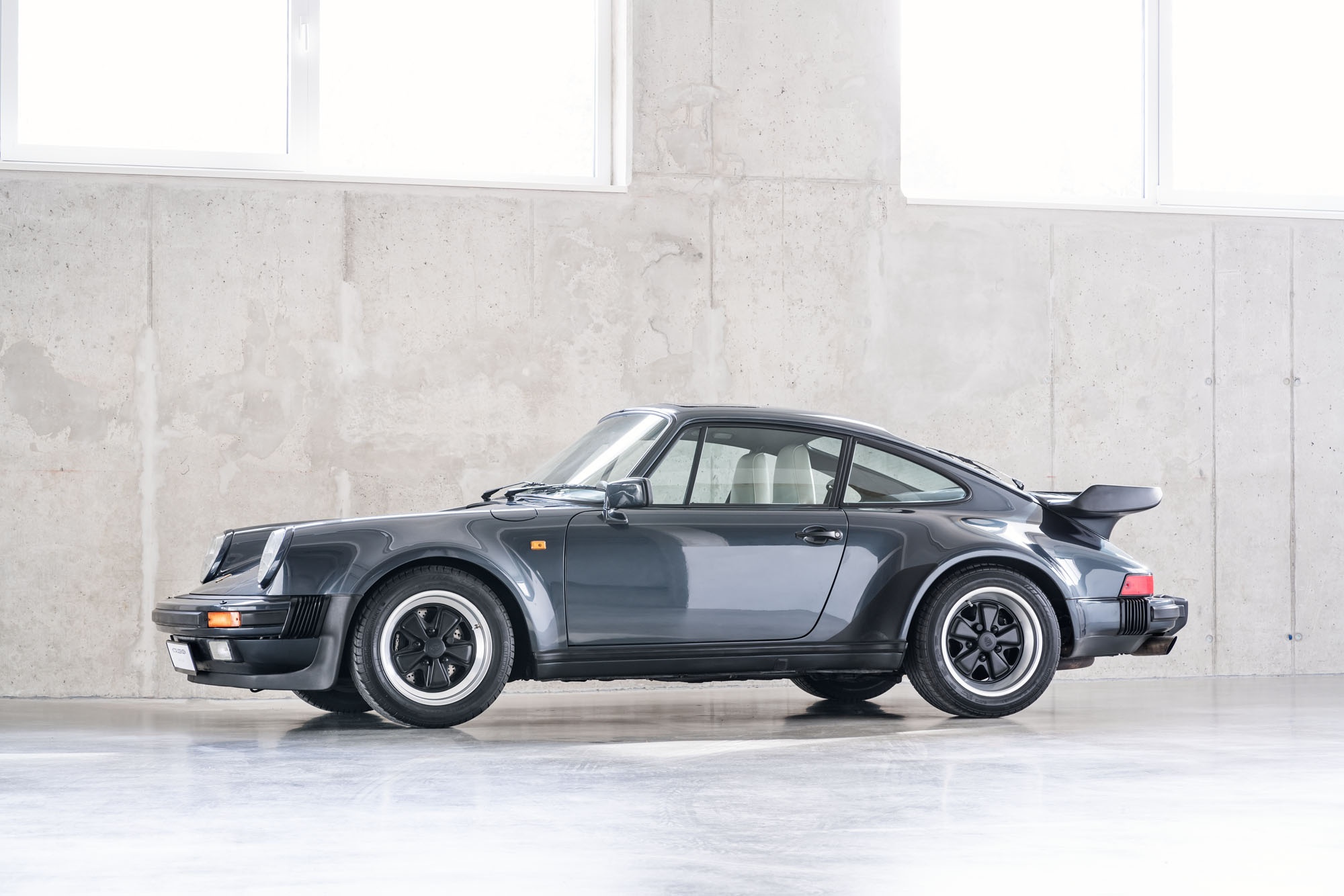 https://www.classicdriver.com/sites/default/files/cars_images/schnabl_ml_y_dertinger_930_dunkelblau211.jpg