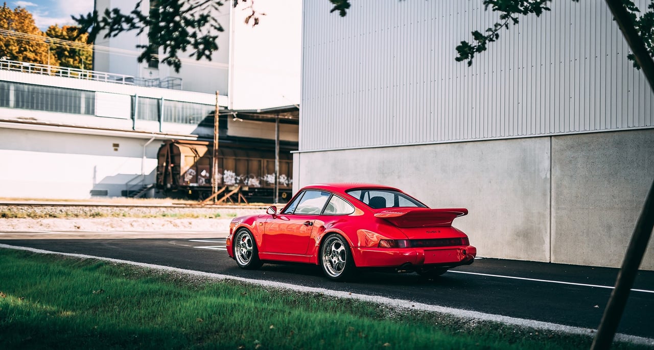 Lightweight And Well Used Is This Porsche 964 Turbo S Leichtbau The Ultimate Daily Driver Classic Driver Magazine