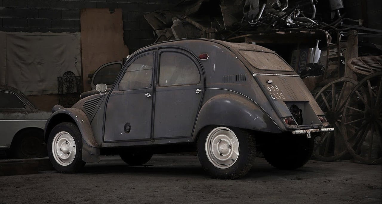 This low-mileage Citroën 2CV Sahara is the barn find of our dreams