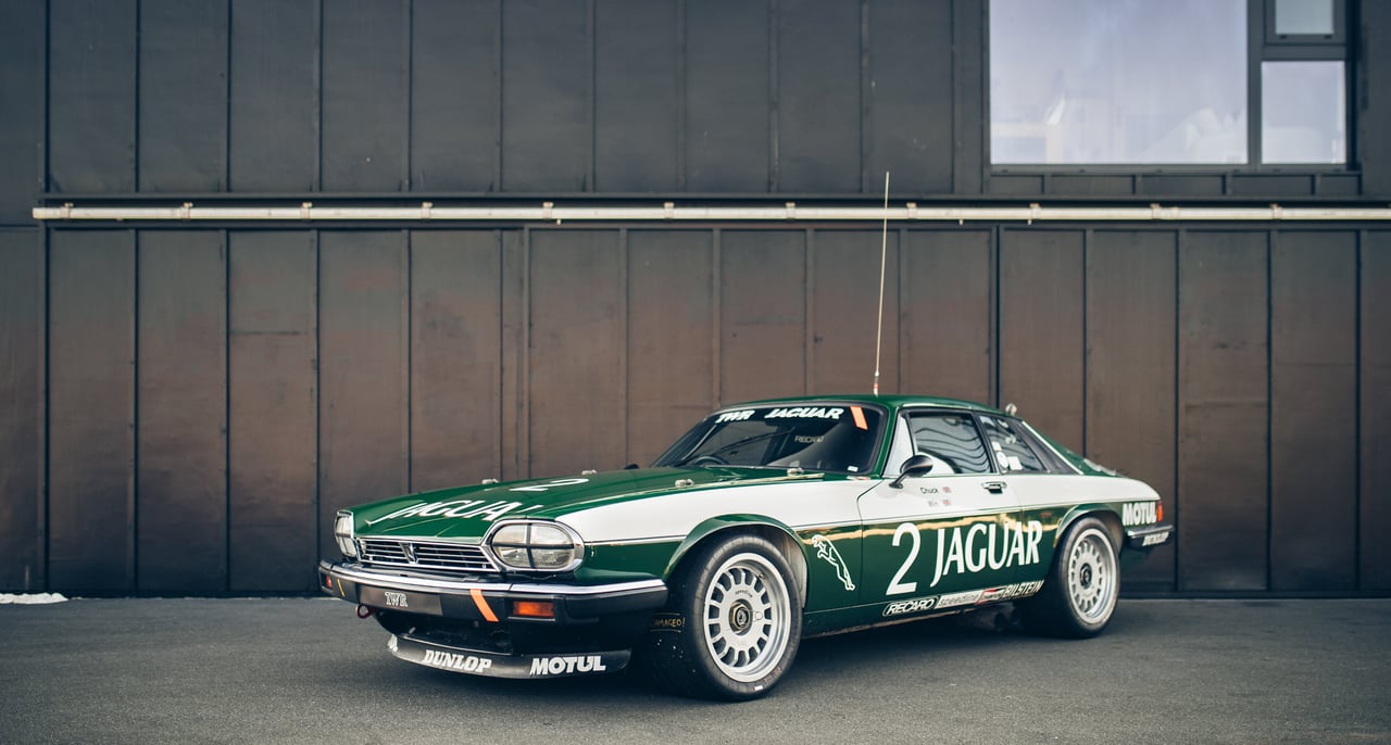 Bringing The Noise In Twr S Thunderous Jaguar Xj S Classic Driver Magazine