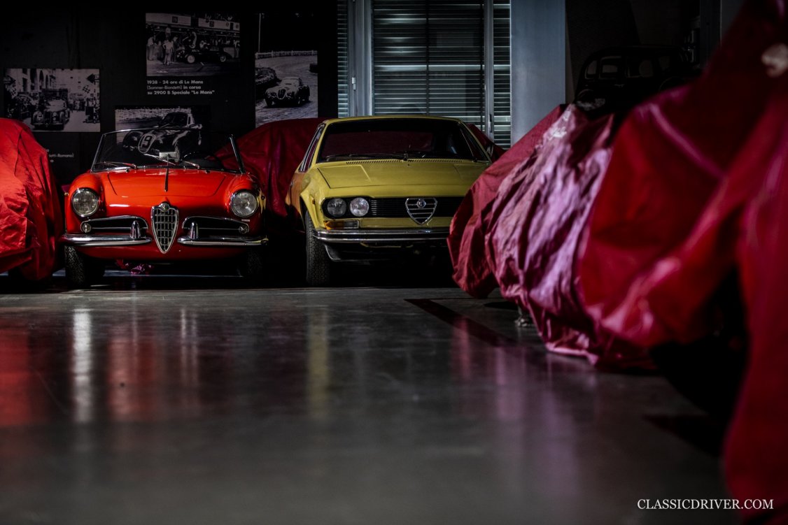 Auf Streifzug durch die geheime Autosammlung des Alfa Romeo Museums