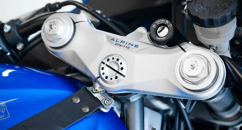 MV Agusta und Autosportlegende Alpine kollaborieren für eine limitierte,  von der Alpine A110 inspirierte Auflage der Superveloce - Presse Website  Schweiz