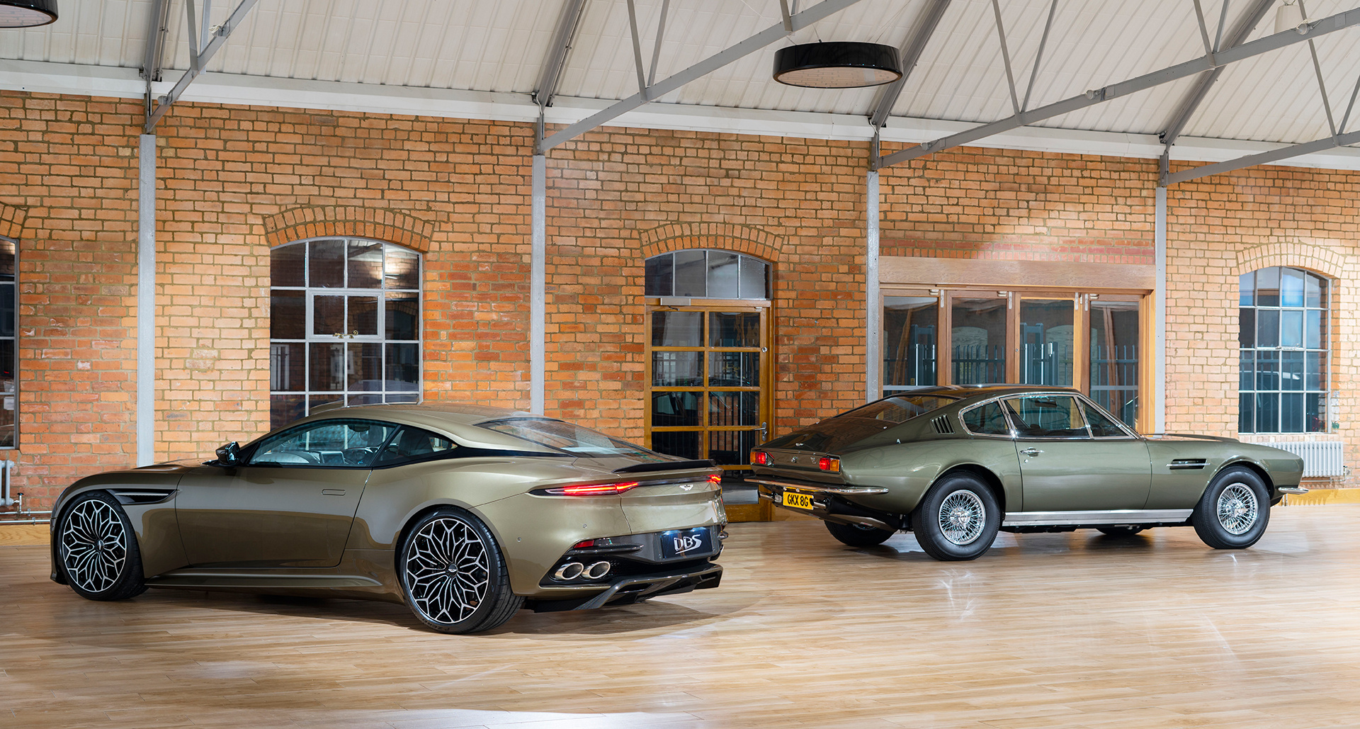ohmss-dbs-superleggera-7.jpg?itok=W02OGs