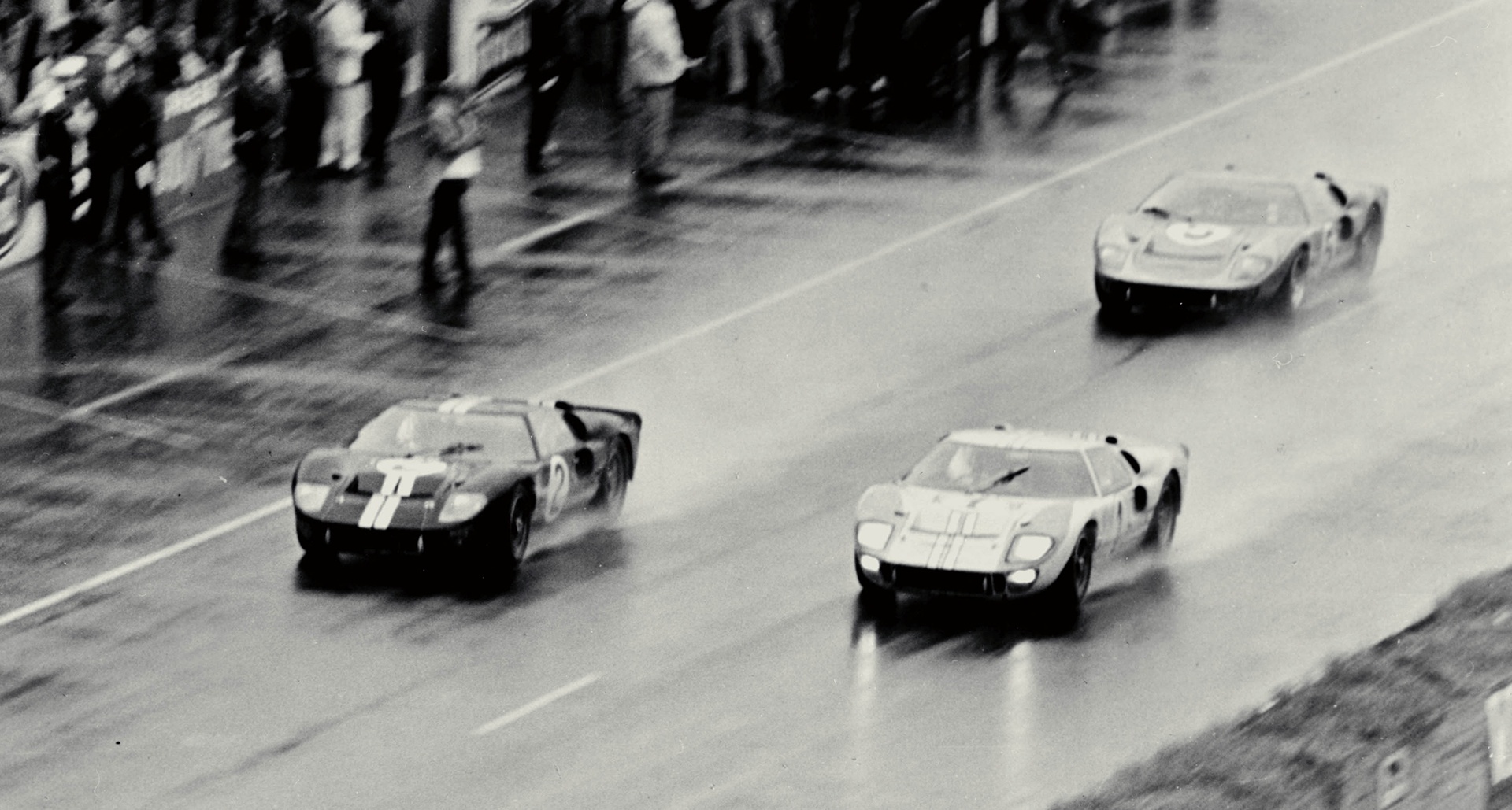 Rm Sotheby S To Offer Legendary Ex Le Mans Ford Gt40 In Monterey Classic Driver Magazine