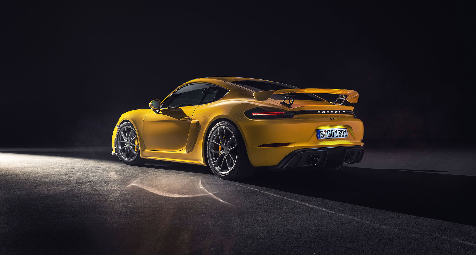 Porsche Delights Purists With New 718 Boxster Spyder And