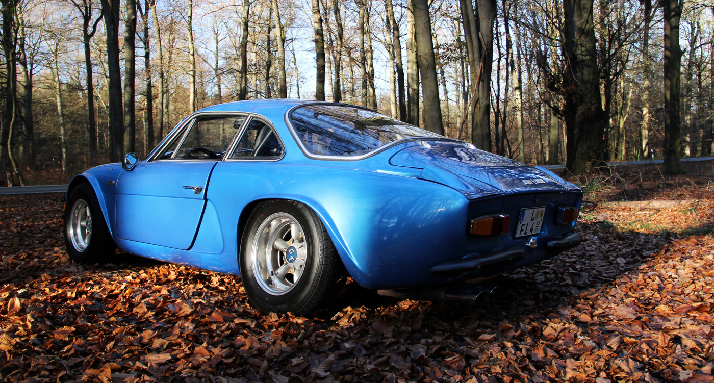 Alpine A110 Close To The Road Yet Near Heaven Classic Driver Magazine