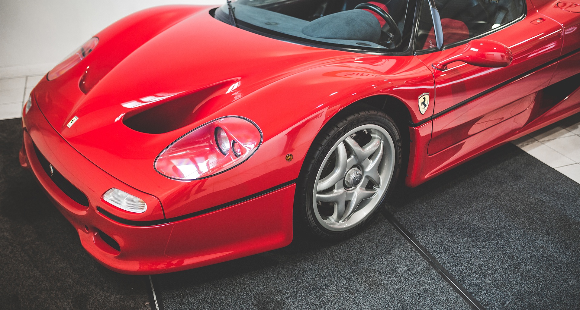 ferrari walking ring