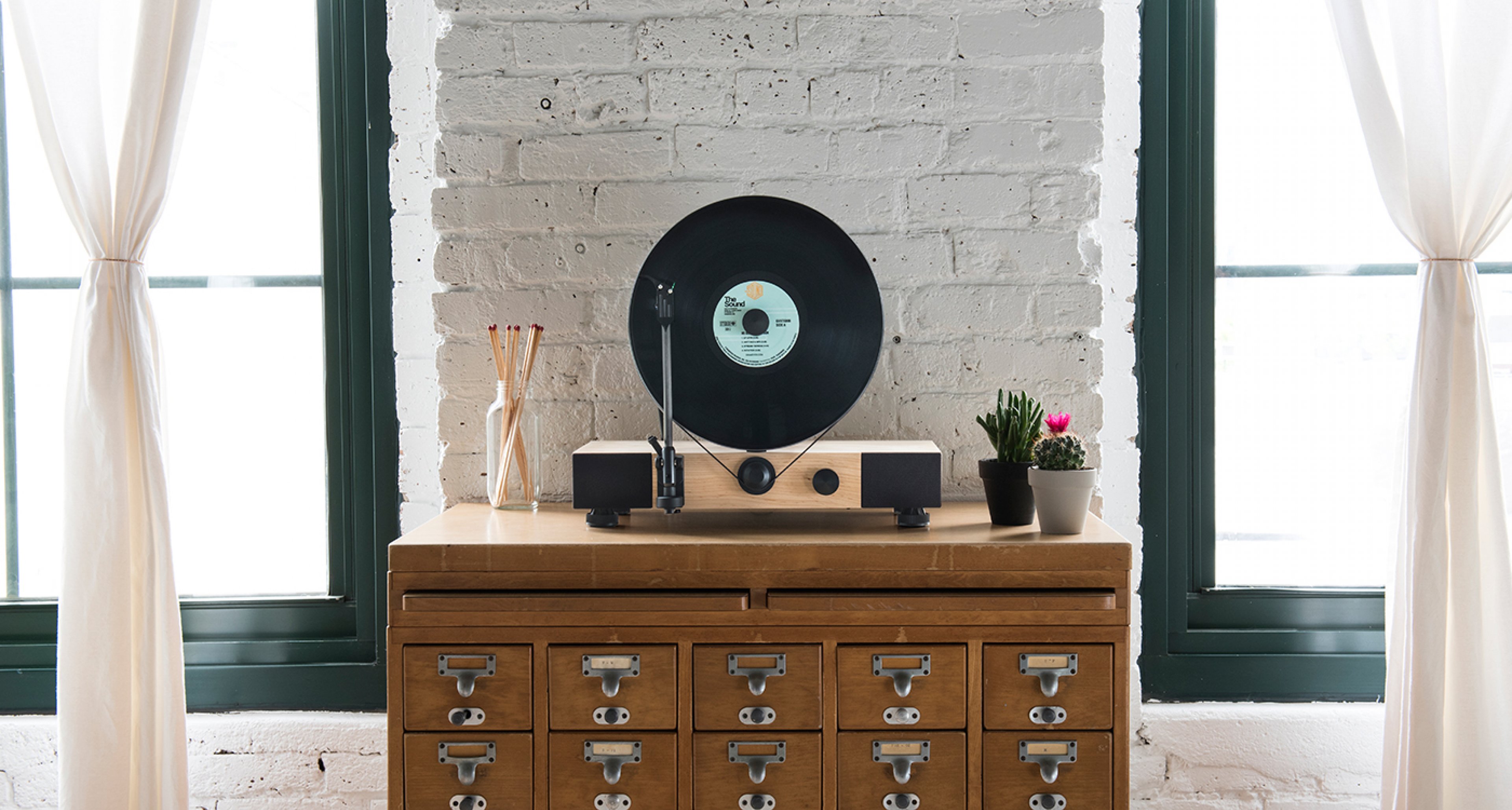 Vinyl Goes Vertical With The Floating Record Classic Driver Magazine