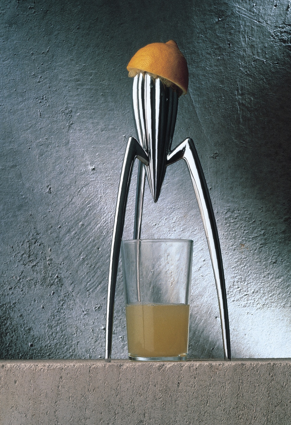 Ein seltener Einblick in die Design-Traumfabrik von Alessi | Classic ... Ein seltener Einblick in die Design-Traumfabrik von Alessi | Classic ...