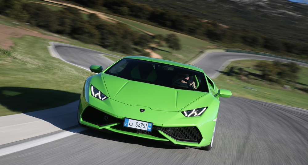 Storm Chasing In The New Lamborghini Huracan Classic