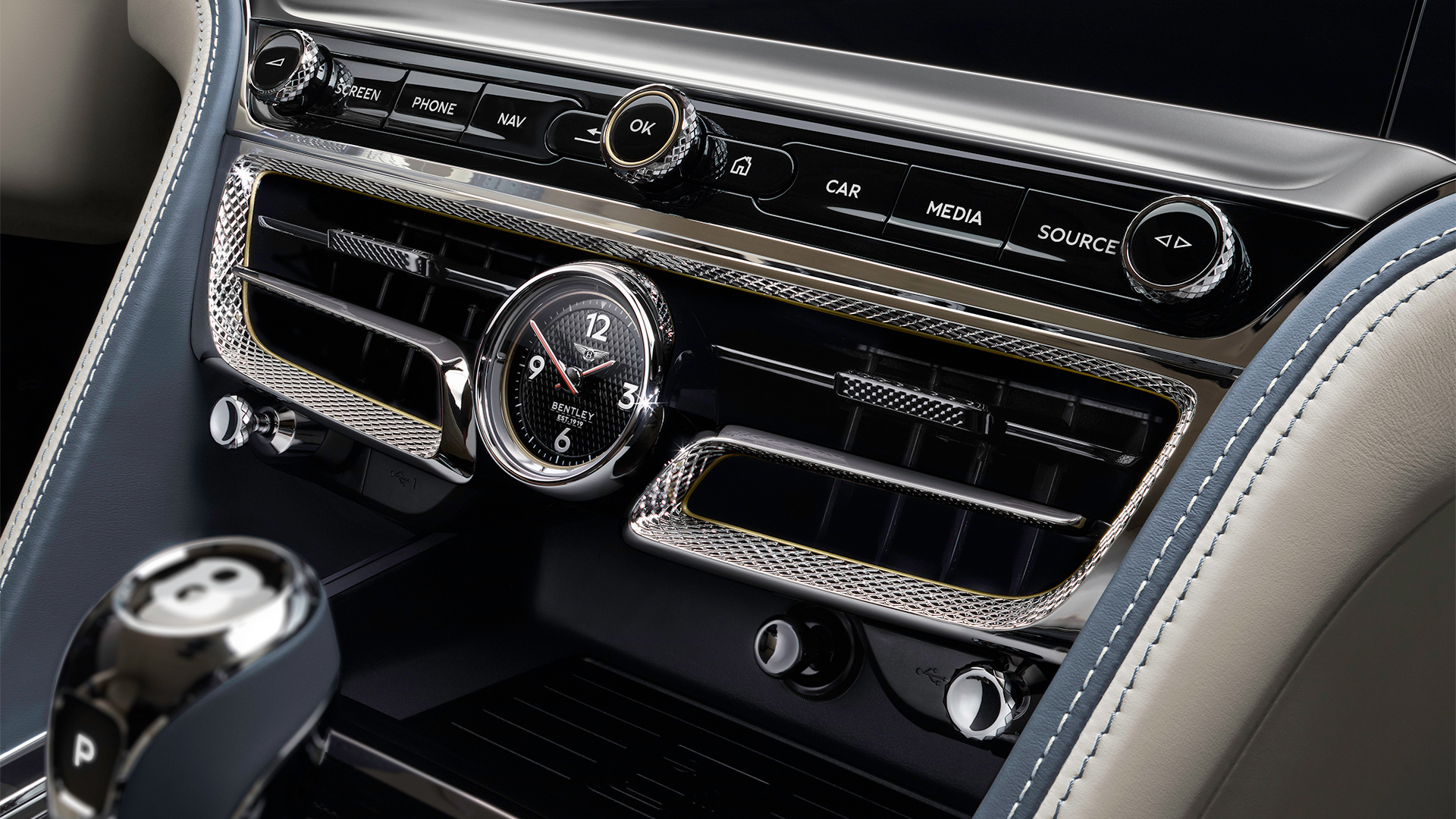 Bentleys Neuer Flying Spur Ist Ein Sportwagen Im Kleid Einer