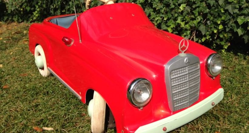 ferbedo pedal car
