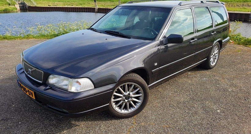 Howto Roof Rack Rails Install On A 2004 V70 Modification Volvo Forums Volvo Enthusiasts Forum