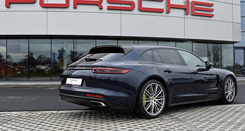 2018 Porsche Panamera 4 E Hybrid Sport Turismo Porsche