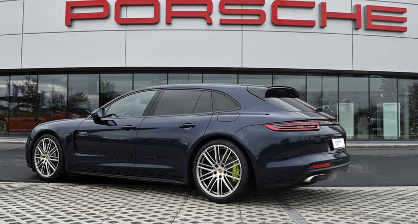 2018 Porsche Panamera 4 E Hybrid Sport Turismo Porsche
