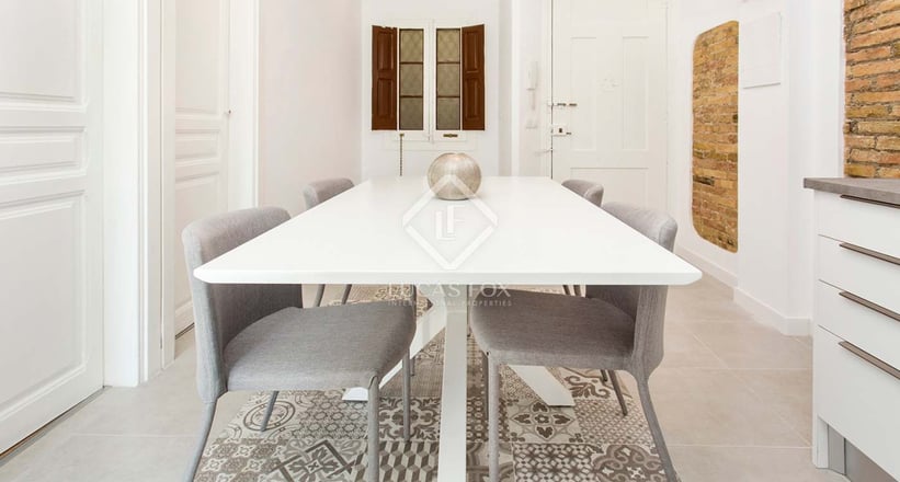 Excellent 3 Bedroom Apartment For Sale In Sants Barcelona