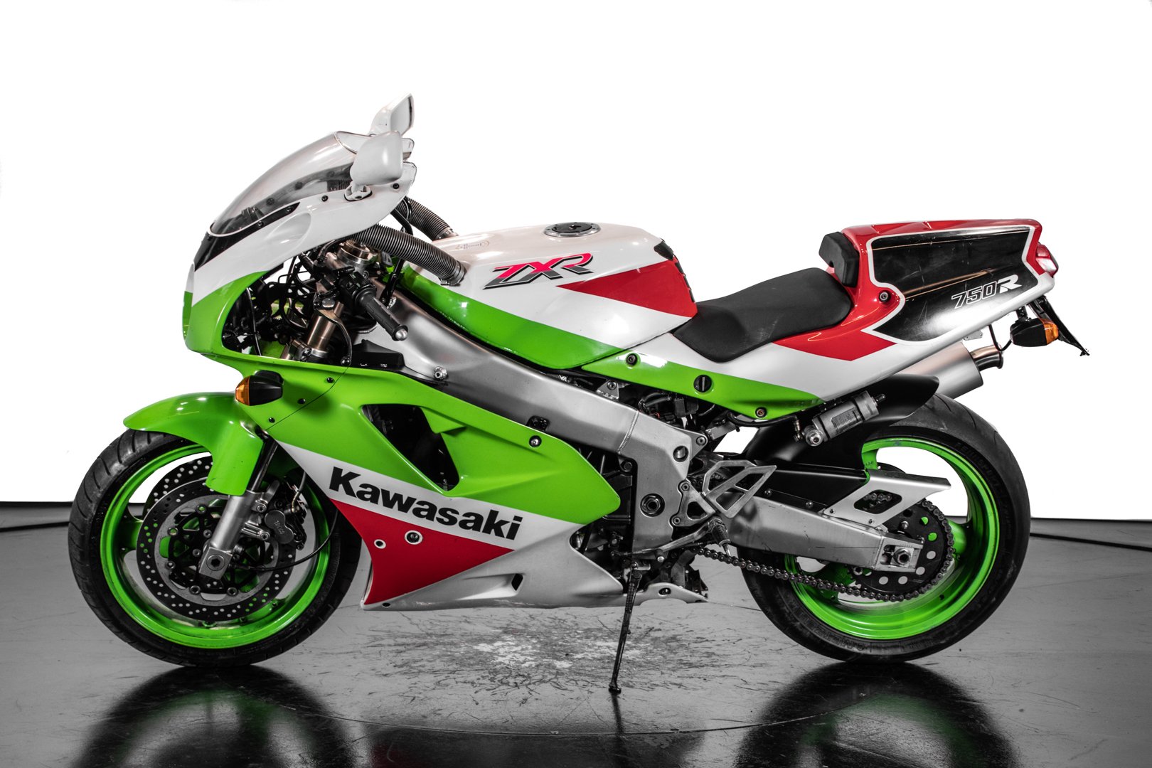 1991 Kawasaki ZXR 750 | Classic Driver Market 1991 Kawasaki ZXR 750 | Classic Driver Market
