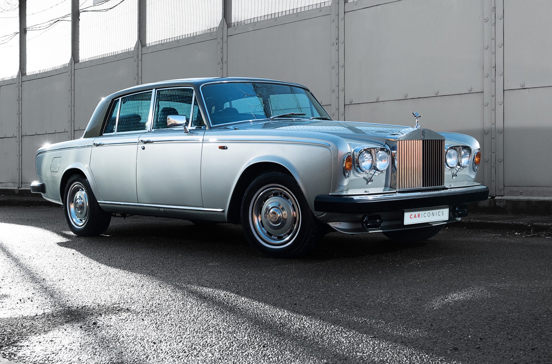 1976 RollsRoyce Silver Shadow rao bán trên BaT Auctions bán với giá 17050 vào ngày 2 tháng 7 năm 2020 Lô 33496 Mang theo xe moóc