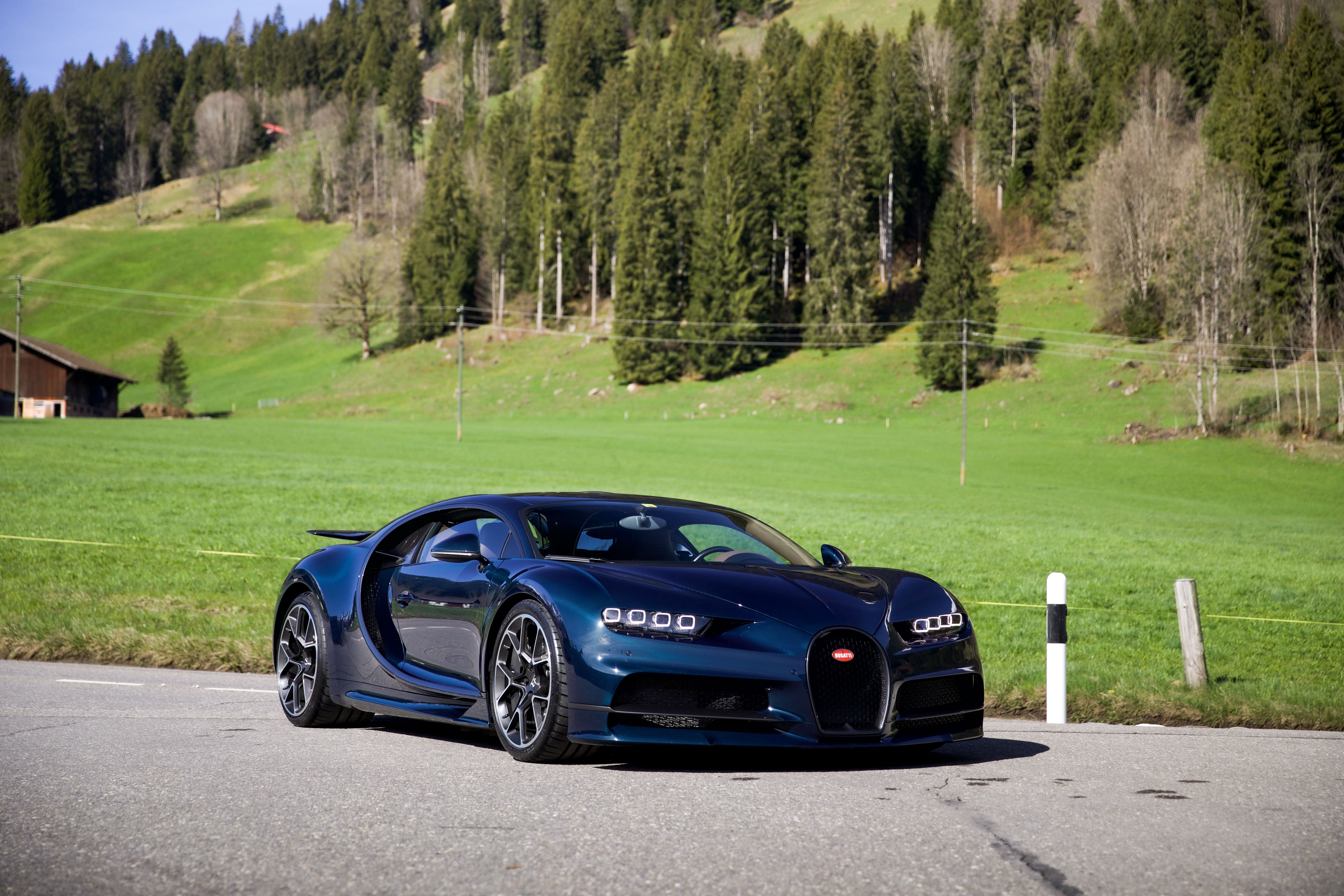 https://www.classicdriver.com/sites/default/files/users/218819/cars_images/218819-991057-car-20231124_105627-chiron_1_-_5.jpg