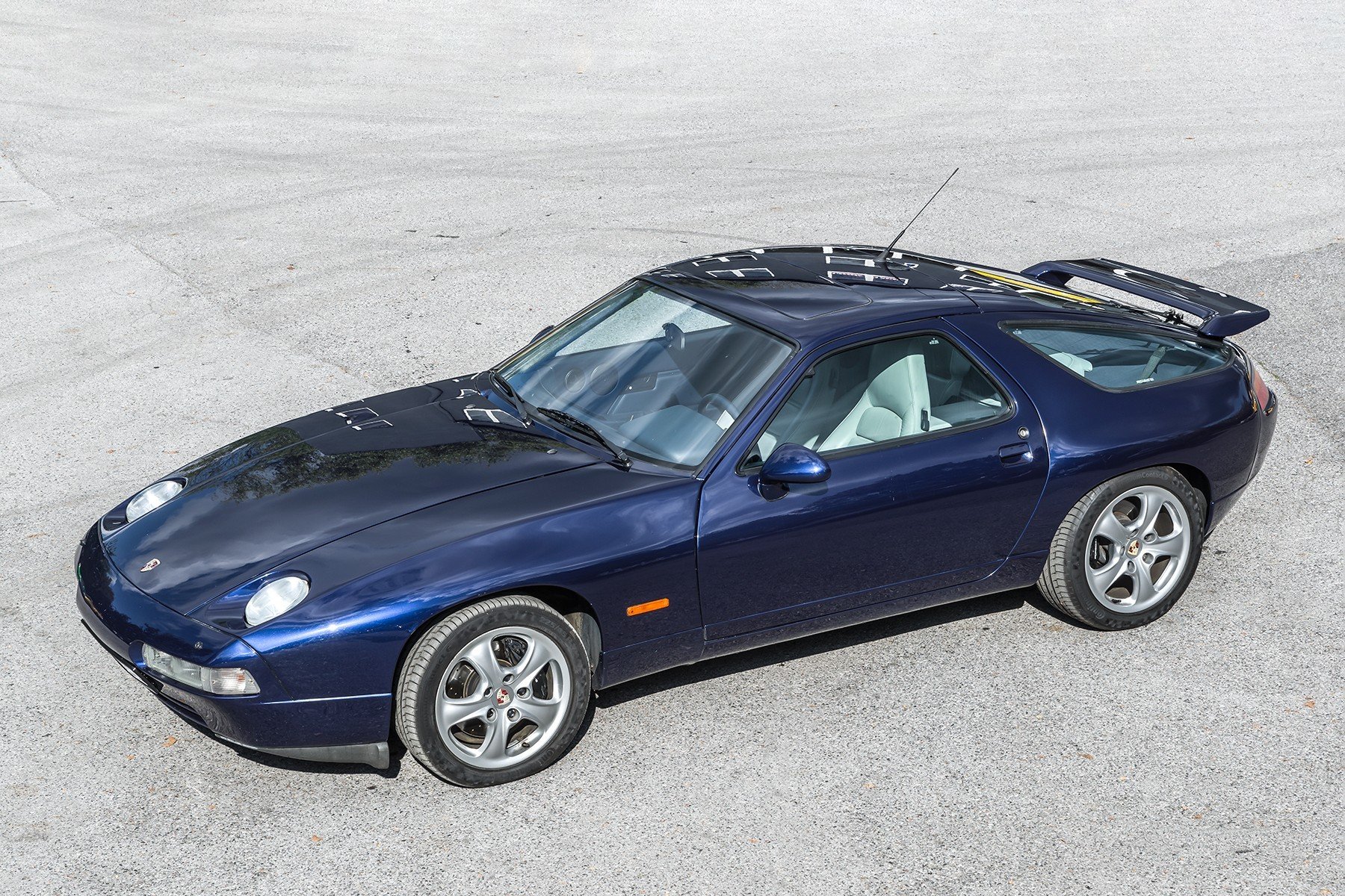 1995 Porsche 928 - GTS | Classic Driver Market