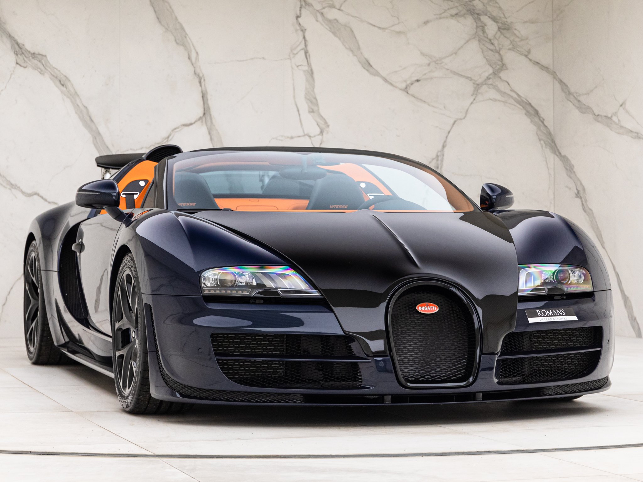 Bugatti vitesse. Bugatti Veyron 16.4 Grand Sport. Bugatti Veyron Grand Sport Vitesse. Bugatti Veyron 16.4. Bugatti Grand Sport Vitesse.