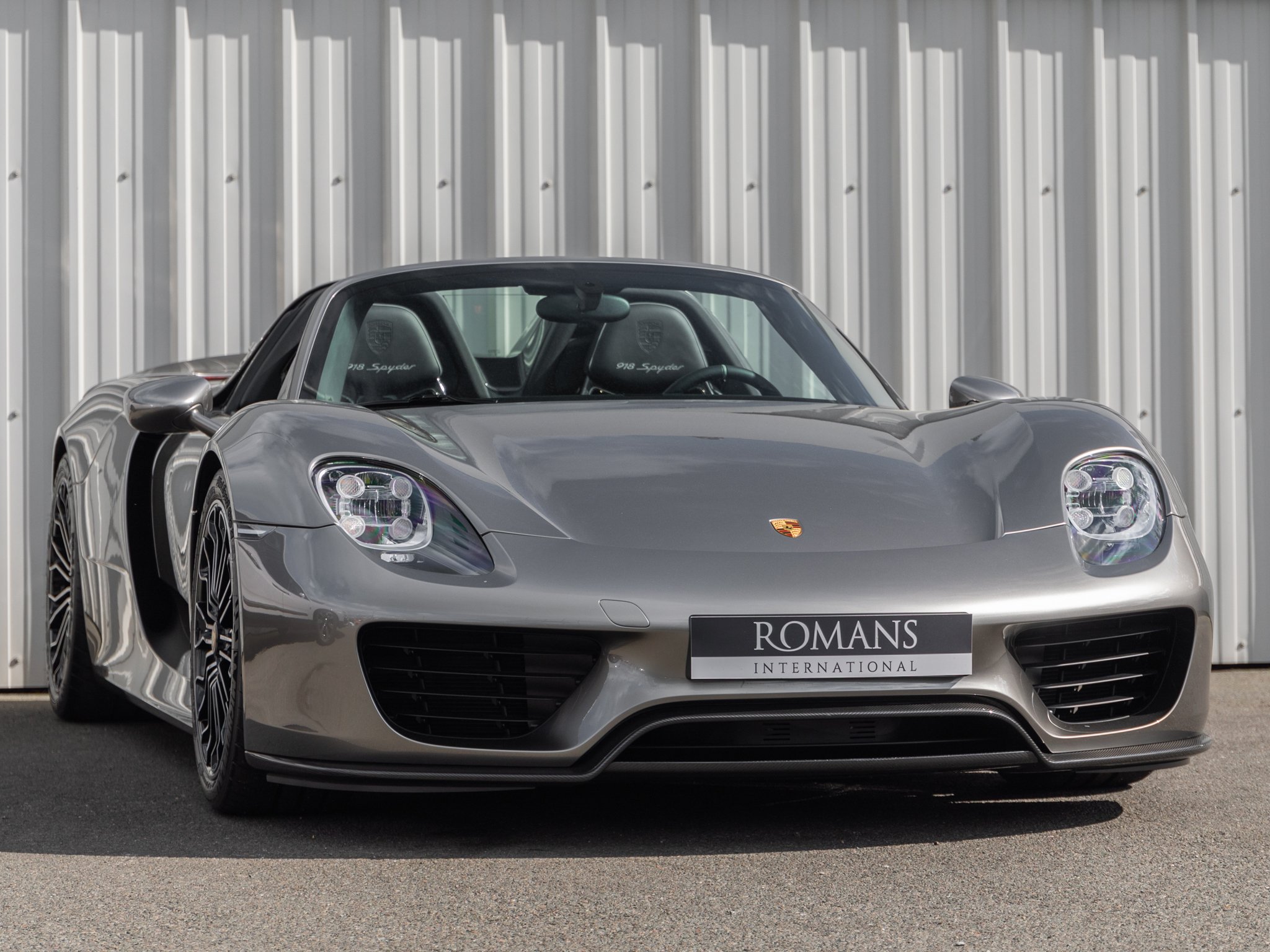 Купить Порше 918 Спайдер В России