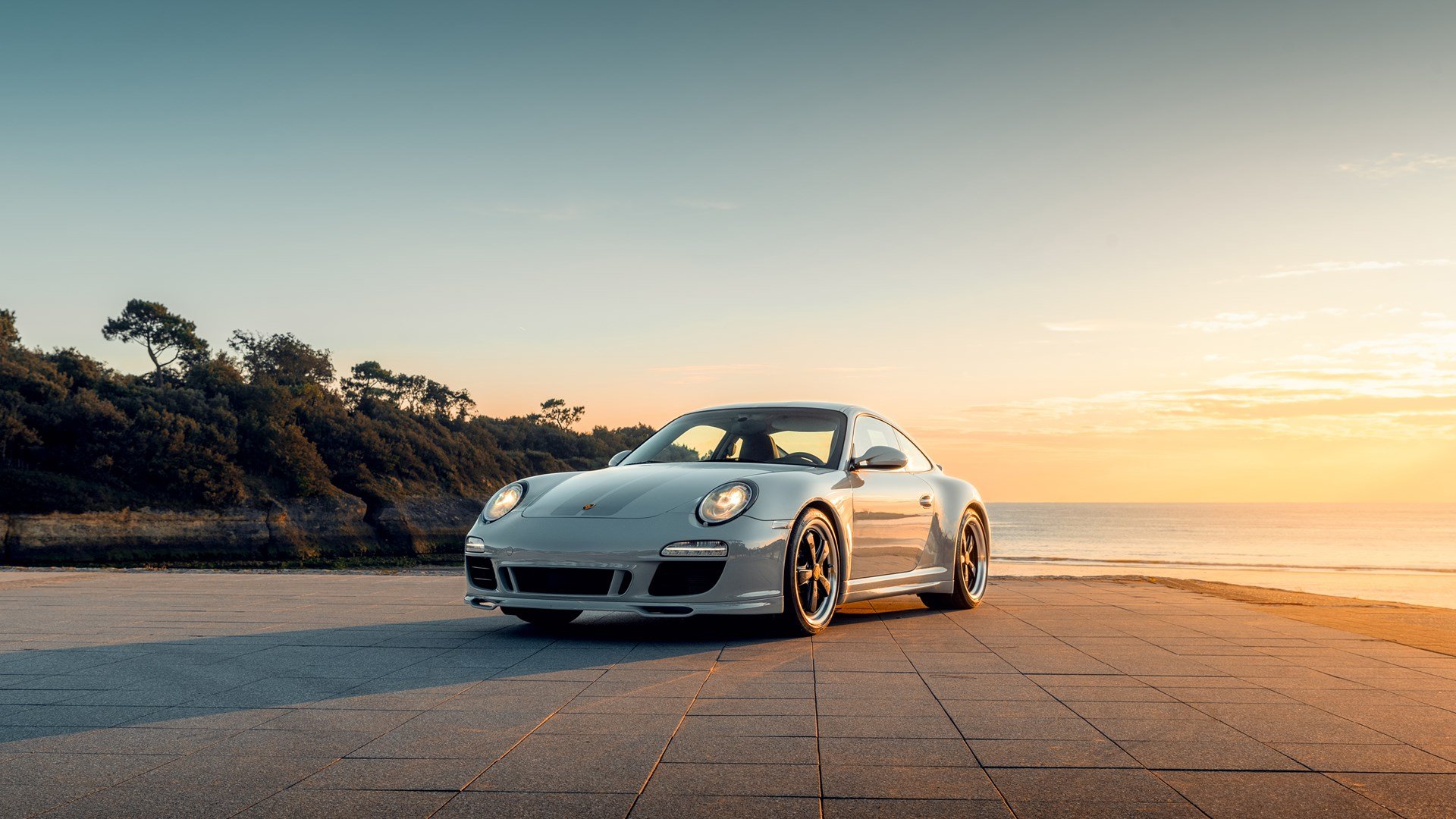Porsche 977 hotsell jordan
