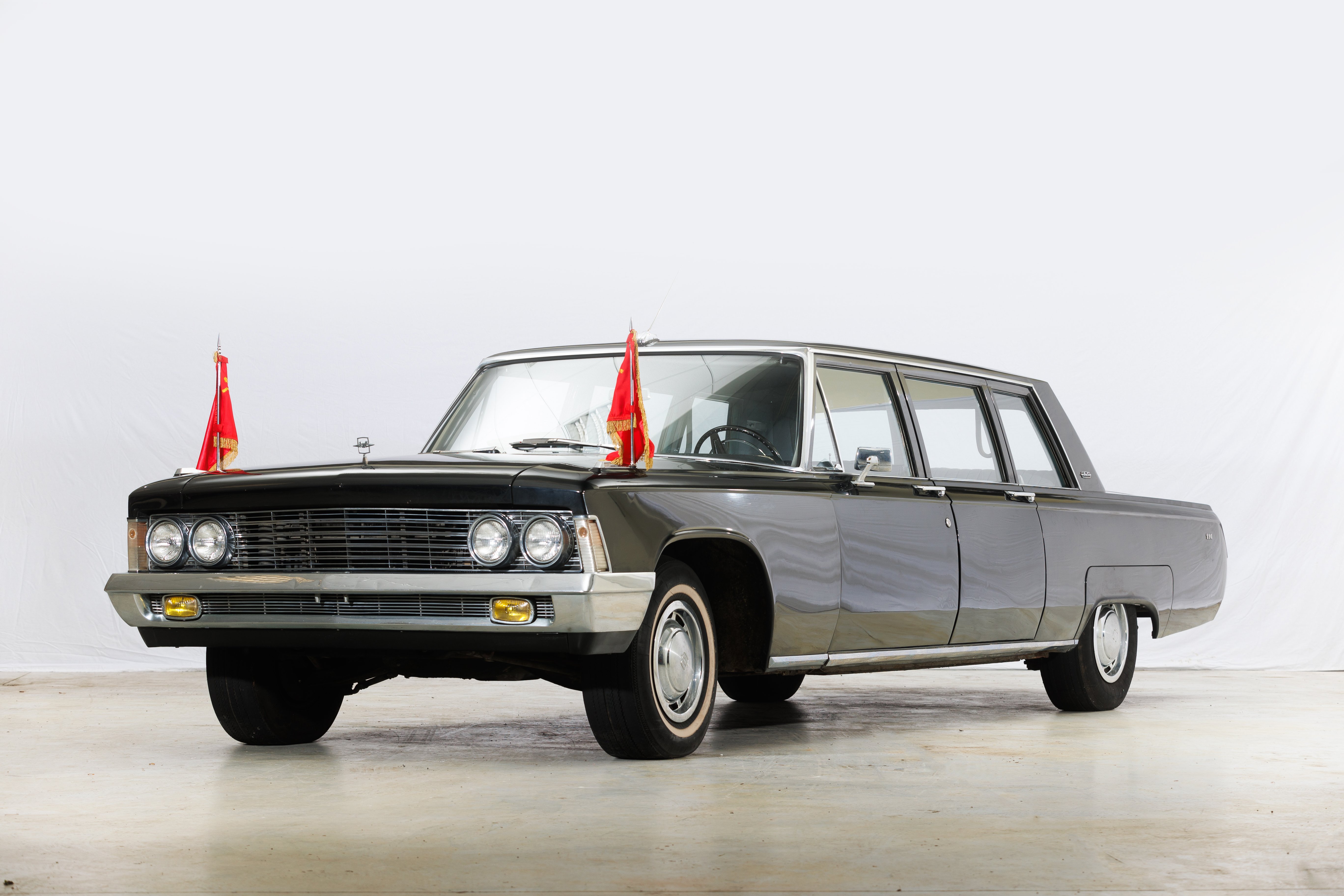 1967 Zil 114 - 1967 ZIL 114 | Classic Driver Market